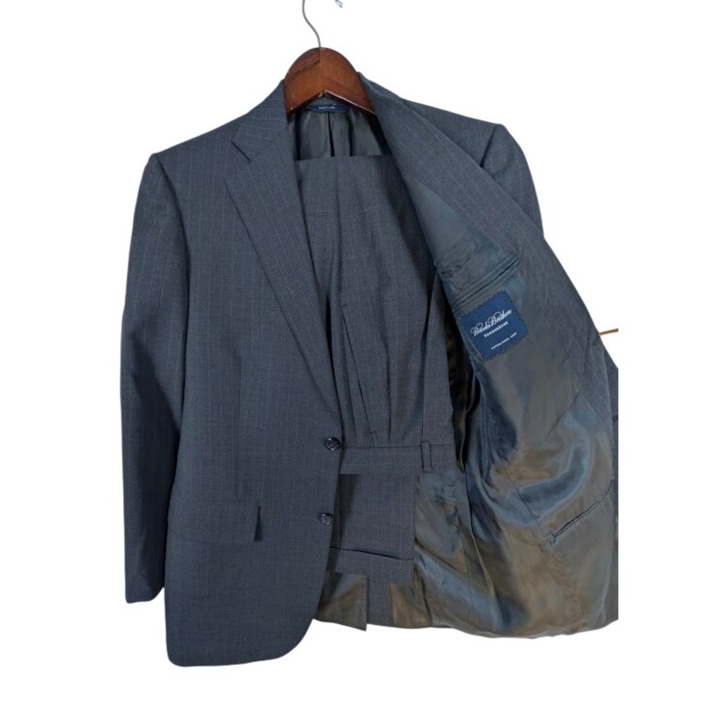 Brooks Brothers Brooksease Suit Men 38R 33W 28L Charcoal Grey Pinstripe Wool USA